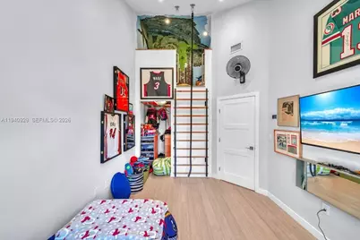208 Jefferson Ave #113, Miami Beach, FL 33139 - Photo 18