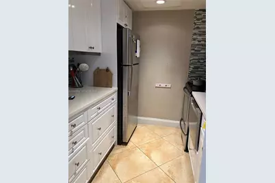 455 Golden Isle #207, Hallandale Beach, FL 33009 - Photo 4