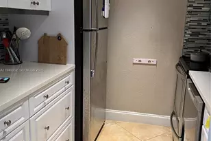 455 Golden Isle, Hallandale Beach, FL 33009 - Photo 4