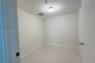 185 SW 7th St, Miami, FL 33130 - Photo 6