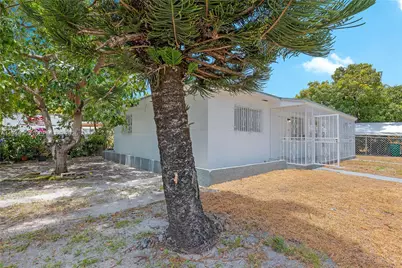 5800 NE 3rd Ave, Miami, FL 33137 - Photo 1