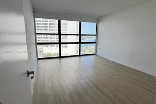 600 NE 36th St, Miami, FL 33137 - Photo 6
