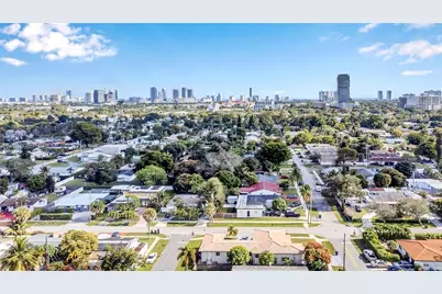 [Address not provided], Hallandale Beach, FL 33009 - Photo 18