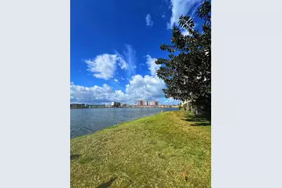 1670 NE 191st St #403-3, Miami, FL 33179 - Photo 2