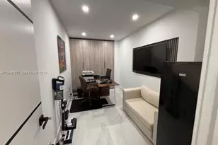 19707 Turnberry Way, Aventura, FL 33180 - Photo 28