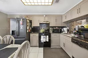 13525 SW 115th Pl, Miami, FL 33176 - Photo 14