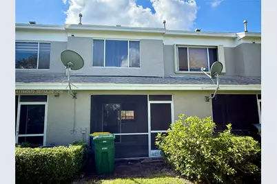 7886 Dixie Beach Cir #7886, Tamarac, FL 33321 - Photo 14