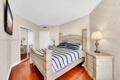 2000 Island Blvd #602, Aventura, FL 33160 - Photo 22