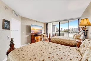 2000 Island Blvd, Aventura, FL 33160 - Photo 10