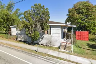 640 Palm Beach Rd, South Bay, FL 33493 - Photo 1