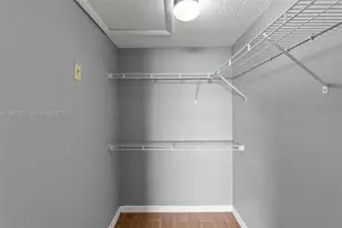 4140 Woodside Dr, Coral Springs, FL 33065 - Photo 16