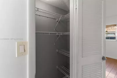 4140 Woodside Dr #105, Coral Springs, FL 33065 - Photo 14