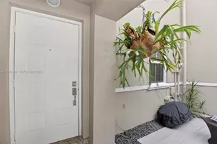 7110 SW 54th St, Miami, FL 33155 - Photo 10