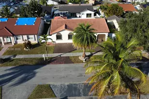 14483 SW 172nd Ln, Miami, FL 33177 - Photo 2