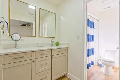 10900 SW 124th Rd, Miami, FL 33176 - Photo 14