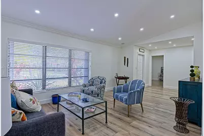 10900 SW 124th Rd, Miami, FL 33176 - Photo 4