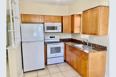 930 SW 7th Ave #3, Miami, FL 33130 - Photo 10
