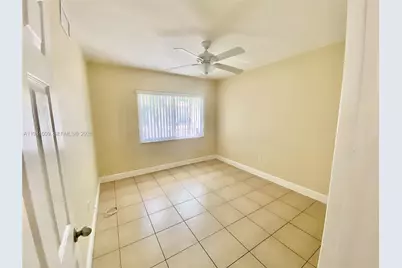 930 SW 7th Ave #3, Miami, FL 33130 - Photo 14