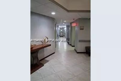 1400 St Charles Pl #524, Pembroke Pines, FL 33026 - Photo 6