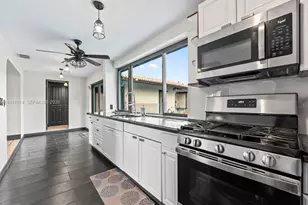 12301 SW 28th St, Miami, FL 33175 - Photo 14