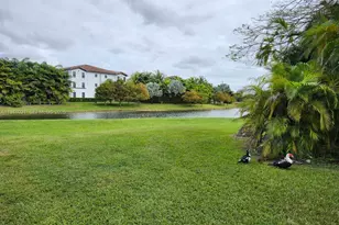 9195 Fontainebleau Blvd, Miami, FL 33172 - Photo 18