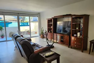 9195 Fontainebleau Blvd, Miami, FL 33172 - Photo 2