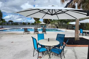 9195 Fontainebleau Blvd, Miami, FL 33172 - Photo 14