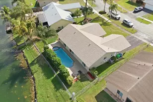 9349 NW 47th St, Sunrise, FL 33351 - Photo 4