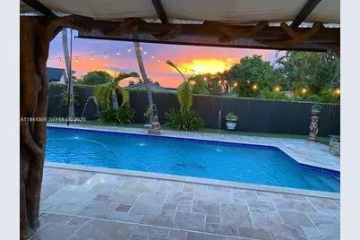 4872 SW 140th Ave, Miami, FL 33175 - Photo 2