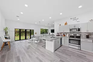 918 NE 36th Ave, Homestead, FL 33033 - Photo 10