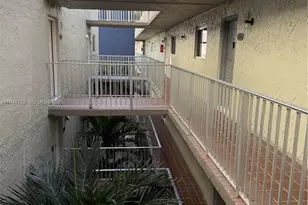 10000 NW 80th Ct, Hialeah Gardens, FL 33016 - Photo 26