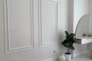 1300 Brickell Bay Dr, Miami, FL 33131 - Photo 8