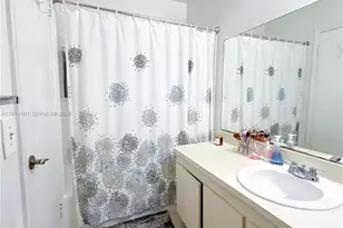 10332 NW 3rd St, Pembroke Pines, FL 33026 - Photo 16