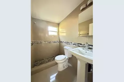 920 NW 22nd Ct #920, Miami, FL 33125 - Photo 26