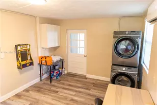 250 NW 14th Way, Dania Beach, FL 33004 - Photo 22