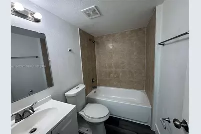 1525 NE 135th St #13, North Miami, FL 33161 - Photo 4