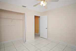 8011 NW 27th Pl, Sunrise, FL 33322 - Photo 16