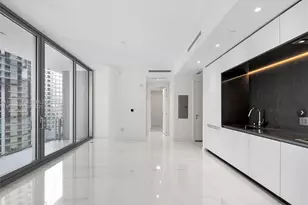 300 Biscayne Blvd Way, Miami, FL 33131 - Photo 6