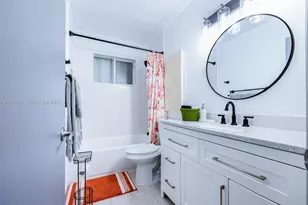 312 N Luna Ct, Hollywood, FL 33021 - Photo 24