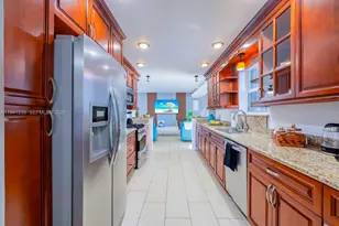 312 N Luna Ct, Hollywood, FL 33021 - Photo 32