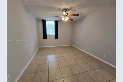 4550 NW 9th St #306E, Miami, FL 33126 - Photo 6