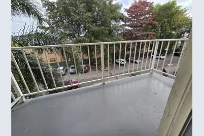 4550 NW 9th St #306E, Miami, FL 33126 - Photo 10