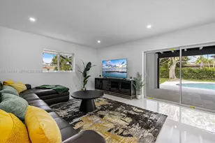 10361 SW 119th St, Miami, FL 33176 - Photo 8