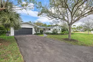 10361 SW 119th St, Miami, FL 33176 - Photo 10