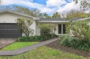 10361 SW 119th St, Miami, FL 33176 - Photo 2