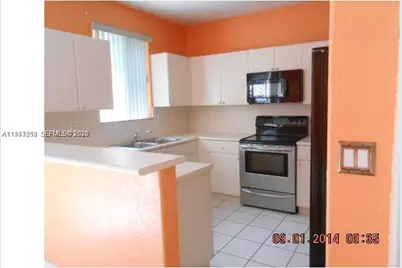6950 NW 177th St #I101, Hialeah, FL 33015 - Photo 2