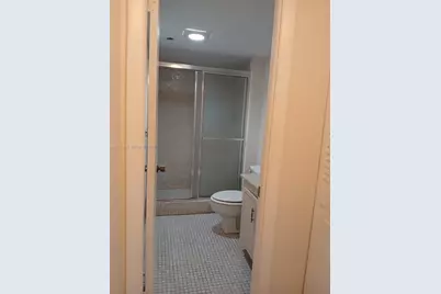 1300 Saint Charles Pl #222, Pembroke Pines, FL 33026 - Photo 6