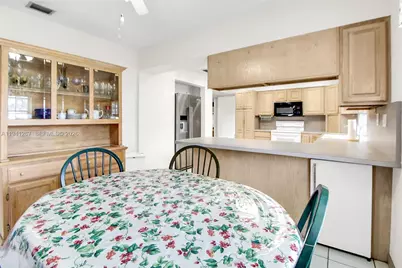 8492 SW 102nd St, Miami, FL 33156 - Photo 32