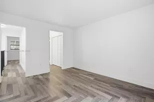 6850 NW 173rd Dr, Hialeah, FL 33015 - Photo 14