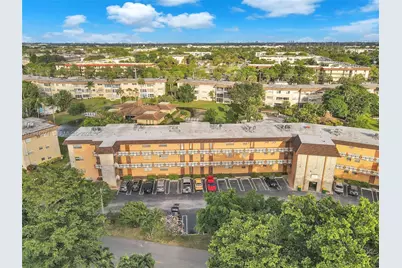 5041 W Oakland Park Blvd #303, Lauderdale Lakes, FL 33313 - Photo 2